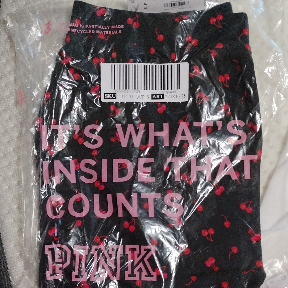 PINK Black Cherry Graphic Shorts